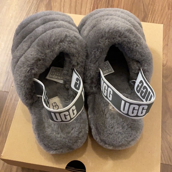 Ugg /W Fluff Yeah Slide Size 6/37 Gray - Picture 2 of 4